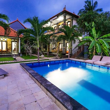Arya Inn Enny Salon And Spa Nusa Lembongan Dış mekan fotoğraf