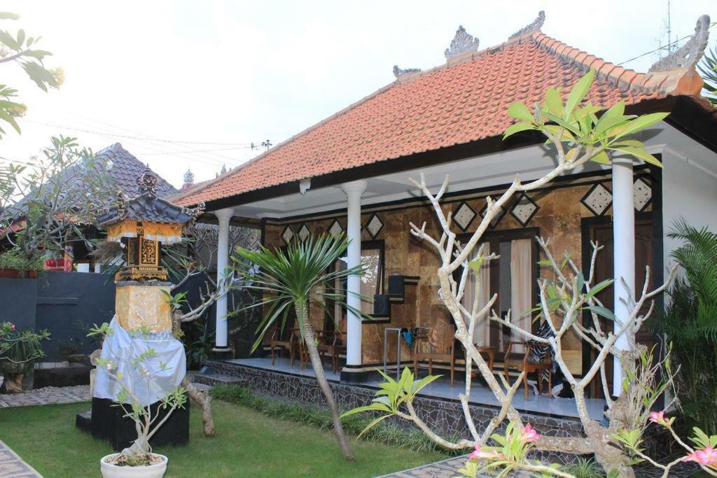 Arya Inn Enny Salon And Spa Nusa Lembongan Dış mekan fotoğraf